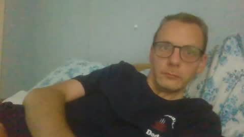 Snapshot of bernie484237 chatting on July 25, 2026, 6:27 pm Bernie online show from July 25, 2026, 6:27 pm