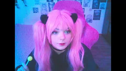 BerrieKitten online show from April 28, 2026, 7:52 pm