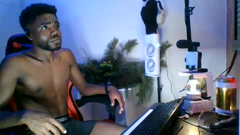 Snapshot of berry297392 chatting on August 2, 2026, 5:55 pm Suamys online show from August 2, 2026, 5:55 pm