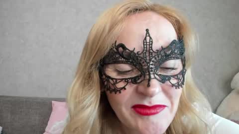 best__angelica online show from April 23, 2026, 9:19 am