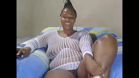 Snapshot of best_frnd chatting on April 30, 2026, 5:47 am best_frnd online show from April 30, 2026, 5:47 am