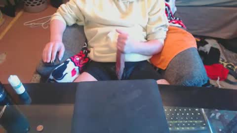 Best Kept Secret23 online show from March 9, 2026, 4:33 pm