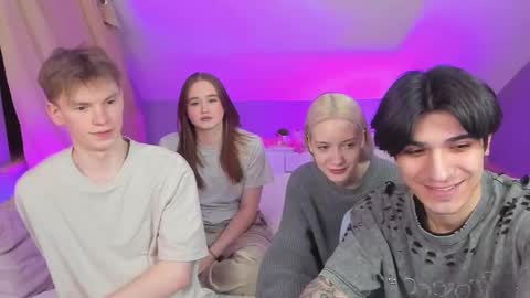 Danny and Kira online show from March 11, 2025, 2:51 pm