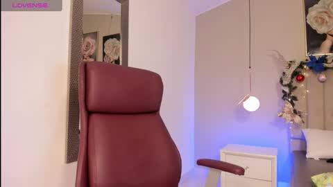  Marilee online show from December 3, 2024, 2:36 am