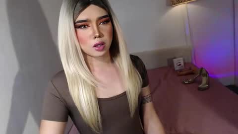 bestgirljulia online show from October 29, 2025, 2:14 am