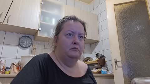 bethnorth online show from October 9, 2025, 2:31 am