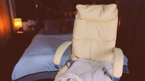 betttydark online show from October 31, 2025, 10:55 pm