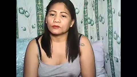 betty_83 online show from January 9, 2025, 11:58 am