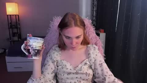Snapshot of betty_witchy chatting on May 8, 2026, 3:56 am Dory make me happier online show from May 8, 2026, 3:56 am