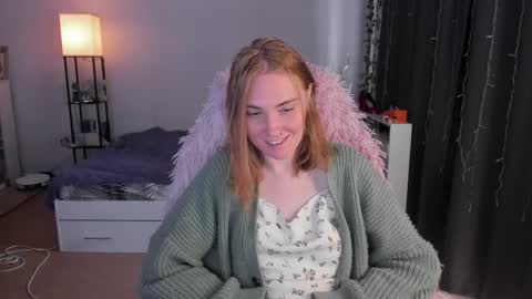 Snapshot of betty_witchy chatting on May 16, 2026, 3:58 am Dory make me happier online show from May 16, 2026, 3:58 am
