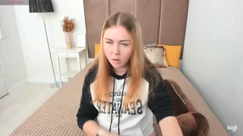 Mila Sweet online show from October 7, 2025, 5:04 am