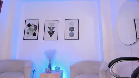 beverlyy johnson online show from February 4, 2026, 4:18 am