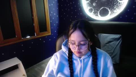 beyota online show from December 15, 2025, 11:47 am