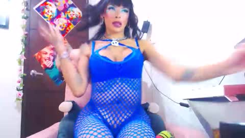 Snapshot of beyota_hornny chatting on April 26, 2026, 5:49 am INSTA dannacampuzanno ONFNS dannacampuzano online show from April 26, 2026, 5:49 am