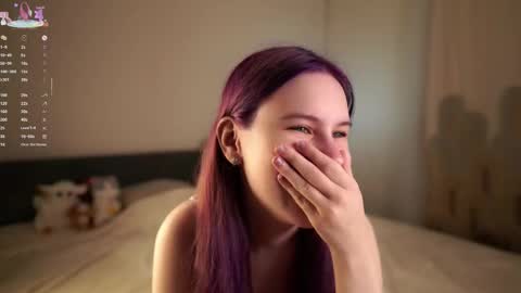 Eliz online show from September 15, 2025, 1:11 pm