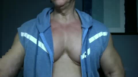 BGDKMUSCLEGUY - SELECTED BY CHATURBATE AS A TOP BROADCASTER FOR 2023 online show from January 21, 2025, 1:29 am