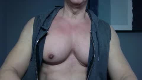 BGDKMUSCLEGUY - SELECTED BY CHATURBATE AS A TOP BROADCASTER FOR 2023 online show from March 3, 2025, 9:48 pm