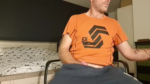 My name is David and if you like public exhibitions you wont be disappointed with me LoL - My favorite vibes is 44  online show from December 22, 2024, 9:53 pm