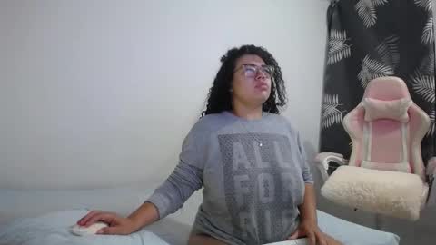 Bianca Tuesday to Sunday from 2am to 6am UTC-5 online show from October 14, 2025, 9:21 am