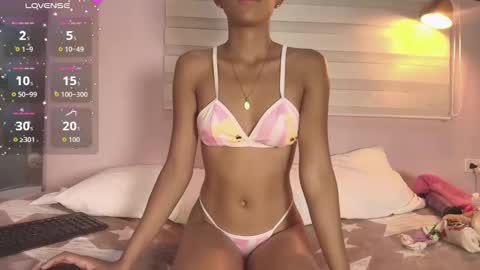 biancaa__18 online show from October 16, 2025, 6:53 pm