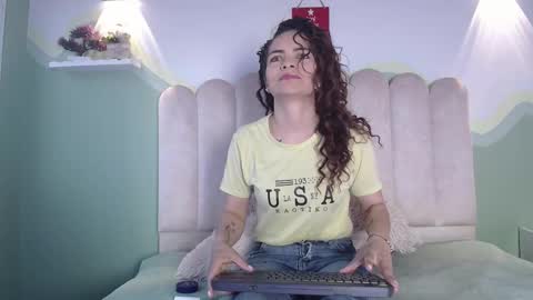 Bianca online show from December 22, 2025, 11:51 am