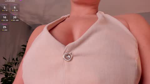 Bianca Pierce online show from January 23, 2025, 2:50 pm