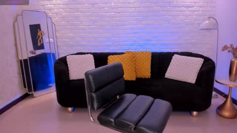 Bianca Pierce online show from February 9, 2026, 11:25 am