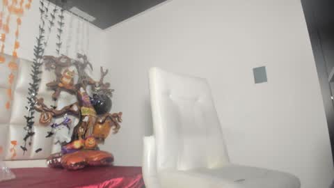 bibiana_js_ online show from October 20, 2025, 11:54 am