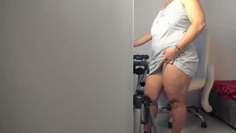 bibiana_js_ online show from October 23, 2025, 11:53 am