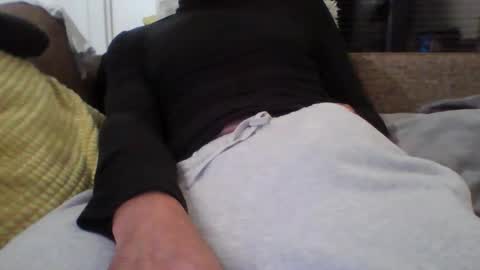 bibipheuck online show from November 4, 2025, 12:54 am