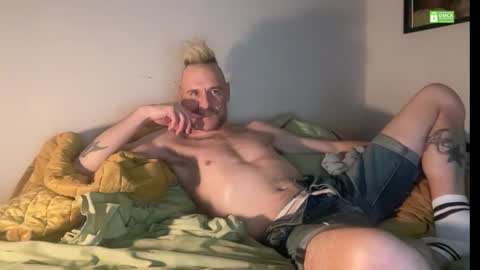 Snapshot of biffpowbang chatting on February 12, 2026, 10:21 am biffpowbang online show from February 12, 2026, 10:21 am