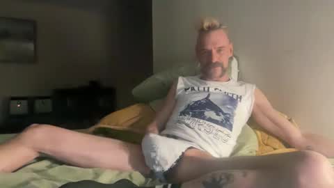 Snapshot of biffpowbang chatting on March 4, 2026, 8:31 am biffpowbang online show from March 4, 2026, 8:31 am