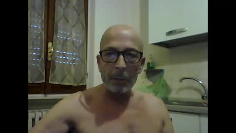 Snapshot of big23italy chatting on June 1, 2026, 9:33 am big23italy online show from June 1, 2026, 9:33 am
