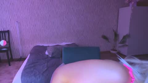 Eva online show from November 18, 2025, 7:57 am