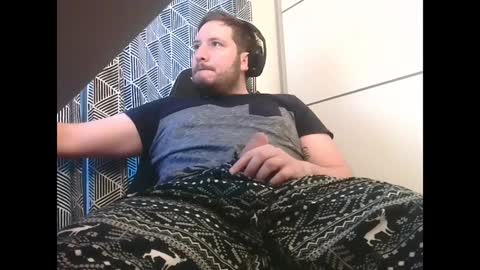 bigbroly88 online show from February 1, 2025, 7:26 am