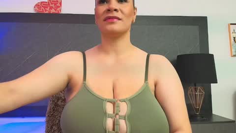 Tell me Sophia  online show from December 28, 2024, 7:54 pm