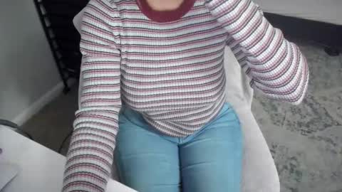 Snapshot of bigb00tyjudi chatting on October 27, 2025, 12:31 pm bigb00tijudy online show from October 27, 2025, 12:31 pm