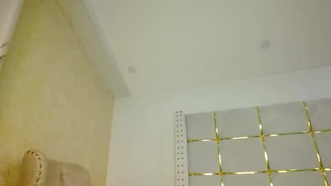 bigbaby004 online show from December 18, 2025, 7:09 pm