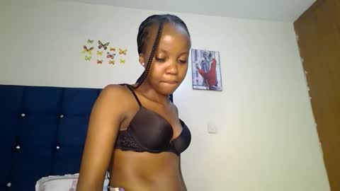 bigbaby004 online show from February 1, 2026, 7:12 pm