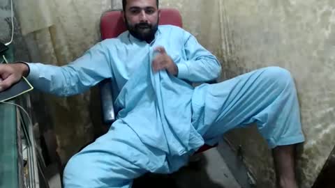 arab bbc online show from November 13, 2025, 4:44 am