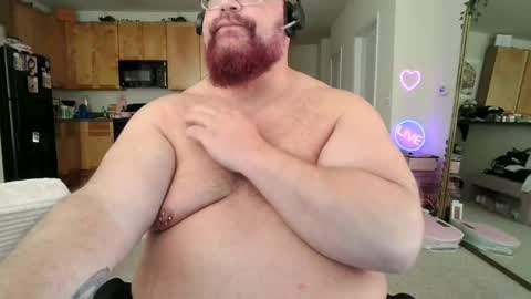 BigBear4Cuddles online show from April 22, 2026, 10:44 pm