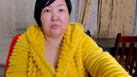 Kira online show from November 7, 2025, 12:49 pm