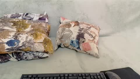 Kira online show from April 1, 2026, 1:41 pm