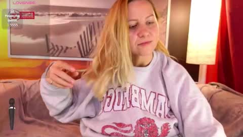 BigBoobsArri online show from October 16, 2025, 8:10 pm