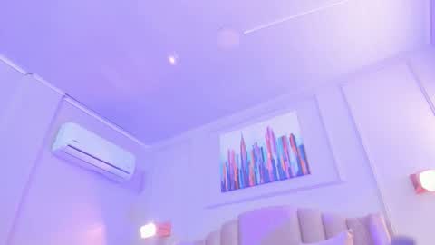   online show from November 14, 2025, 10:14 am