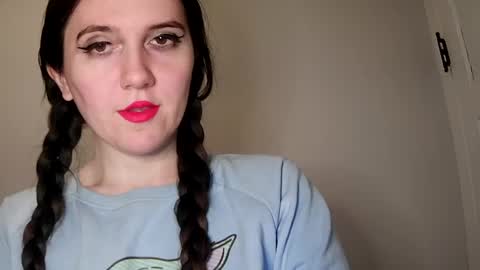 Isabella online show from January 27, 2025, 4:22 pm