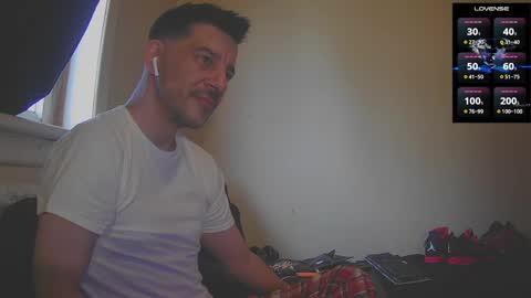 Jon - Im Straight online show from October 15, 2025, 6:19 pm