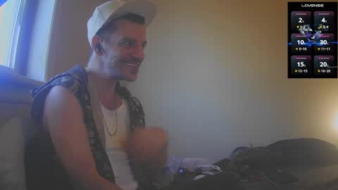 Jon - Im Straight online show from November 29, 2025, 7:39 pm