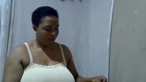 Snapshot of bigclit_wethairypus chatting on July 19, 2026, 5:22 am bigclit_wethairypus online show from July 19, 2026, 5:22 am