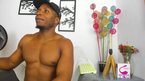 Snapshot of bigcock_latin01 chatting on March 9, 2025, 3:22 am sexy muscle online show from March 9, 2025, 3:22 am